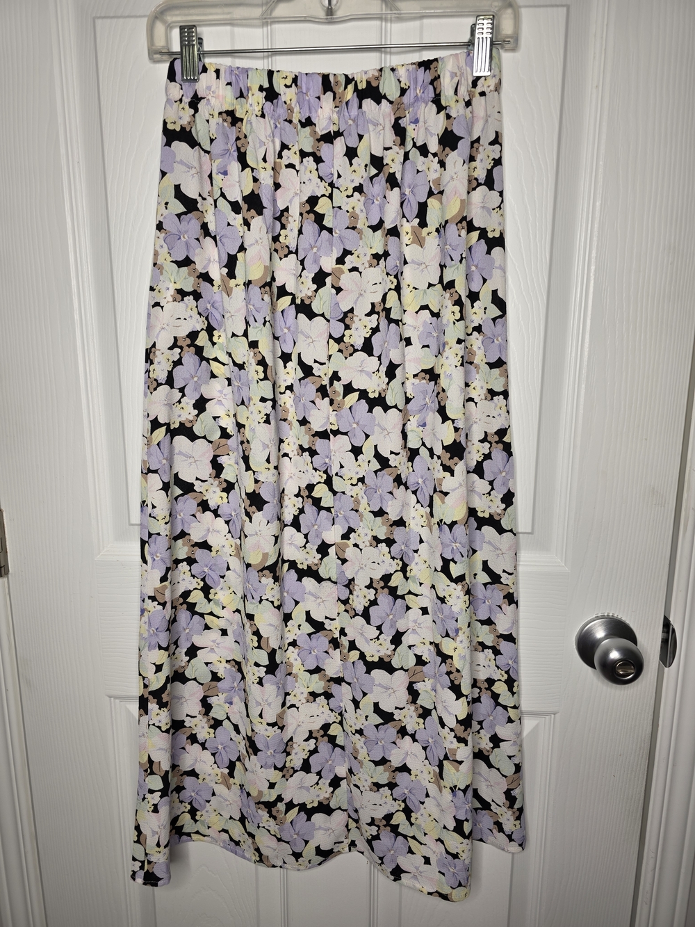 Only Floral Maxi Skirt in Black with Pastel Lilac & Cream Flowers - Picture 7 of 13
